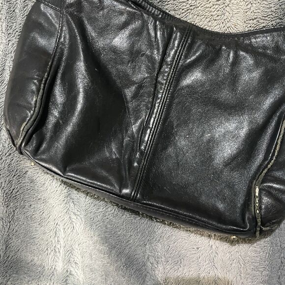 Genuine Leather SAS Women's Black Leather Bag with Single Strap Flawed - Picture 11 of 11